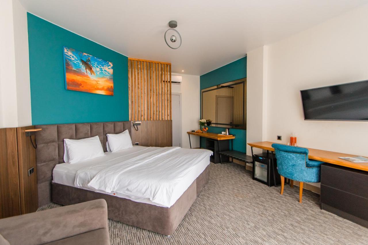 Aquamarine Family Club Hotel Gagra Ruang foto
